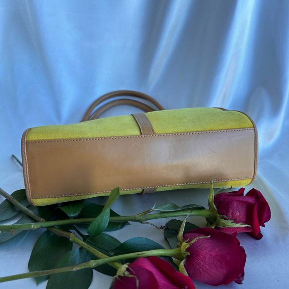 Gucci Jackie Shoulder Bag - Picture 10 of 11